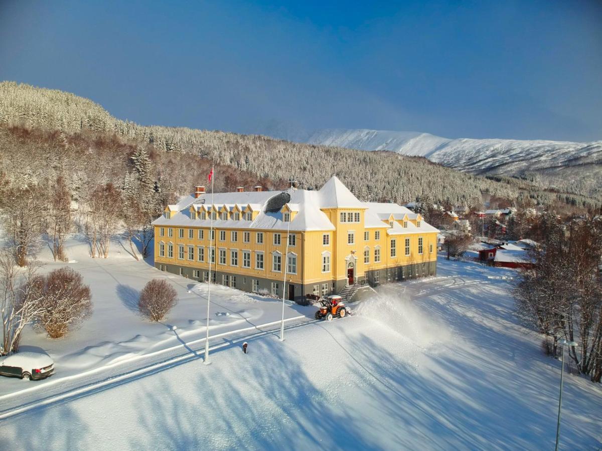Готель Solhov, Castle Of The Lyngen Alps Lyngseidet Екстер'єр фото